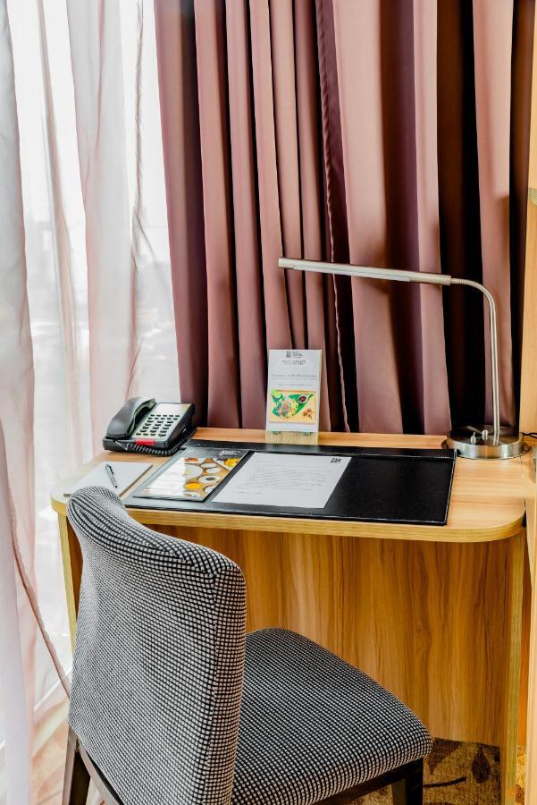 Bay Hotel Ho Chi Minh מראה חיצוני תמונה